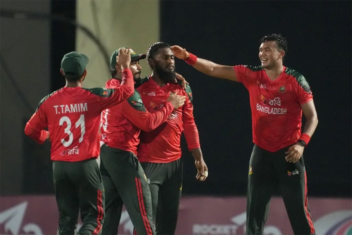 তাসকিনের দুর্দান্ত বোলিংয়ে সহজ লক্ষ্য পেল টাইগাররা