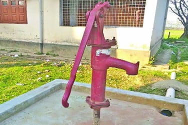 পানির সংকটে ৫ লাখ মানুষ