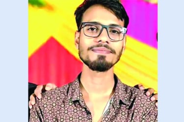 পারিবারিক দ্বন্দ্বে আহত যুবকও ‘জুলাই যোদ্ধার’ তালিকায়