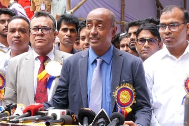 জাতীয় পার্টি নিষিদ্ধের দাবির আইনগত দিক যাচাই করে দেখা হবে : অ্যাটর্নি জেনারেল