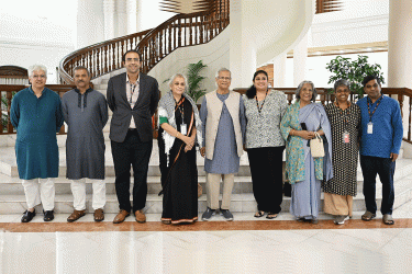 প্রধান উপদেষ্টার সঙ্গে এসএএইচআর প্রতিনিধিদলের সাক্ষাৎ