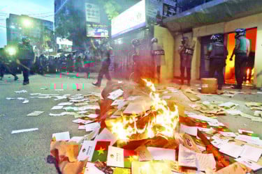 রণক্ষেত্র কাকরাইল, উত্তপ্ত রাজনীতি