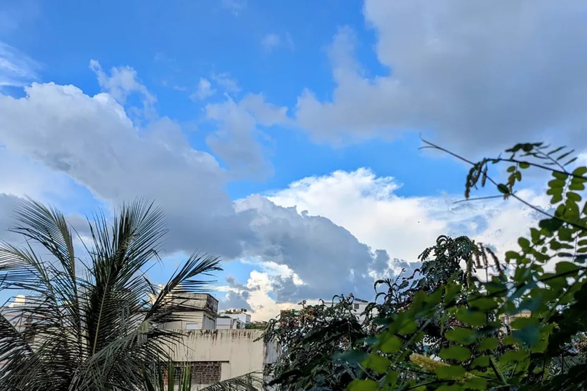 ঢাকার বাতাসে আজও ‘মাঝা‌রি’ দূষণ