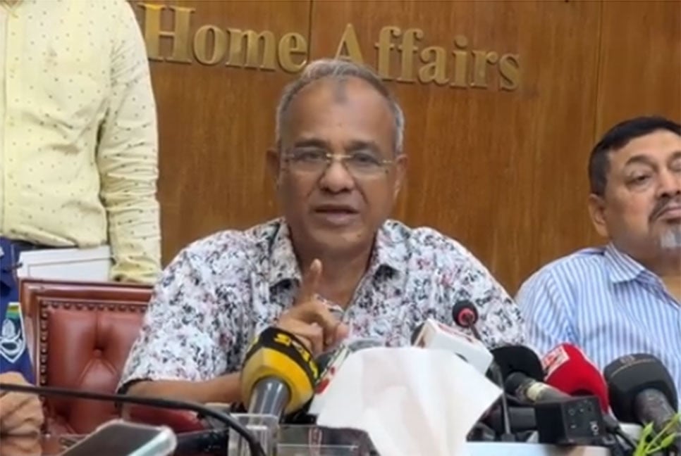 সুষ্ঠু ও নিরাপদ নির্বাচন নির্ভর করে রাজনৈতিক দলগুলোর ওপর: স্বরাষ্ট্র উপদেষ্টা