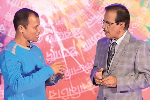জনপ্রিয়তায় এভারেস্ট উচ্চতায় ইত্যাদি