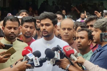 ‘জাতীয় পার্টির ভেতর দিয়ে আওয়ামী লীগকে ফেরানোর পরিকল্পনা চলছে’