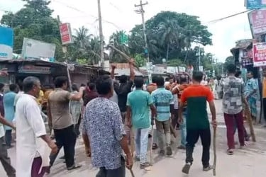 সাদুল্লাপুরে বিএনপির দুই গ্রুপের সংঘর্ষে আহত ১০