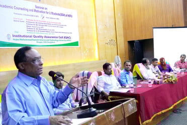 হাবিপ্রবিতে নবীন শিক্ষার্থীদের নিয়ে একাডেমিক কাউন্সেলিং শীর্ষক সেমিনার