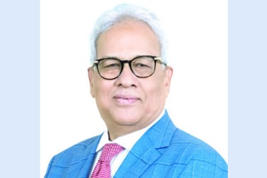 দুর্বল ব্যাংক ঠিক করতে অগ্রাধিকার দেওয়া উচিত