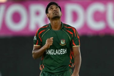 দেশের হয়ে সবচেয়ে বেশি ম্যাচ জয়ের রেকর্ড মোস্তাফিজের
