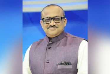 সাবেক প্রতিমন্ত্রী ডা. মুরাদ হাসানের বিরুদ্ধে গ্রেফতারি পরোয়ানা