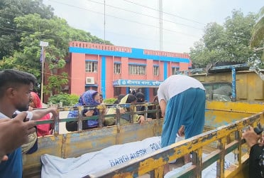শ্রীনগরে বাবার ছুরিকাঘাতে ছেলের মৃত্যু