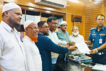 বগুড়ায় ক্ষুদ্র ব্যবসায়ী সমবায় সমিতির নেতৃবৃন্দের স্মারকলিপি প্রদান