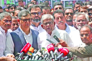 বিএনপি ফিনিক্স পাখির মতো ফিরে এসেছে