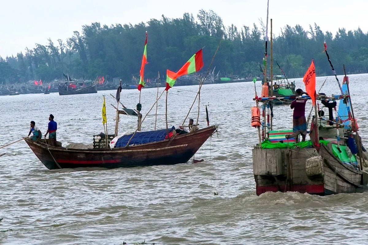 মেঘনায় জাল ফেলা নিয়ে দ্বন্দ্বের জেরে হামলা, জেলে নিহত