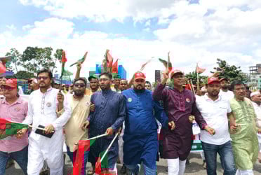 ঢাকা-চট্টগ্রাম মহাসড়কে জিয়া সৈনিক দলের আনন্দ র‌্যালি