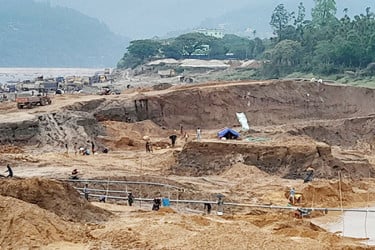 সিলেটে অবৈধ বালু উত্তোলন, ১৪ জন কারাগারে