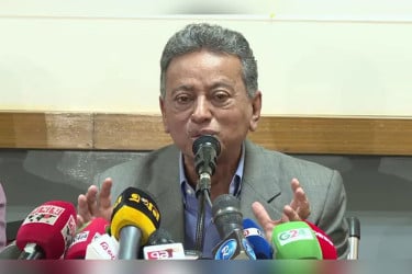 এখন আর কথার ফুলঝুরি দিয়ে রাজনীতি করার দিন শেষ: আমীর খসরু