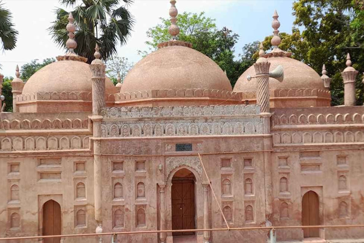 চারশ’ বছরের পুরনো চাঁদগাজী ভূঁঞা মসজিদ, নিয়মিত আদায় হয় নামাজ