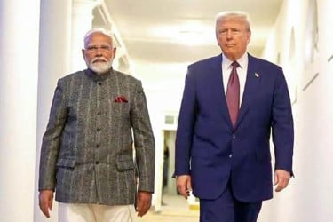 ভারত আমাদের শুল্ক দিয়ে মেরে ফেলছে: ট্রাম্প