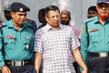 দ্বিতীয়বার মেয়াদ বাড়িয়ে আইজিপি হওয়ায় অনাগ্রহ ছিল: জেরায় রাজসাক্ষী মামুন