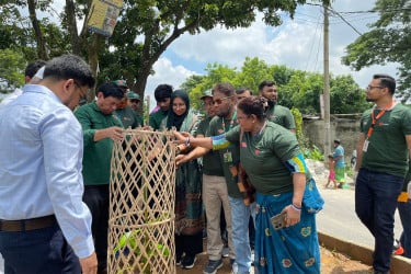 রাজধানীর দিয়াবাড়িতে প্রকৃতি ও জীবন ক্লাবের বৃক্ষরোপন