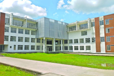 শিশু হাসপাতাল নির্ধারিত সময়ে চালু নিয়ে সংশয়