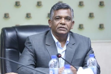 নিরাপত্তা শঙ্কায় বিসিবি সভাপতি, গানম্যান চেয়ে স্বরাষ্ট্র মন্ত্রণালয়ে চিঠি