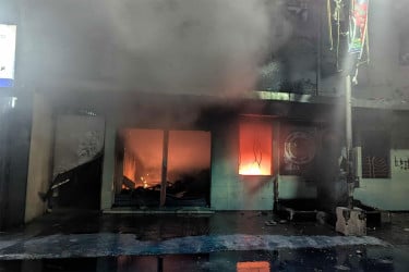 জাতীয় পার্টির কেন্দ্রীয় কার্যালয়ে আবারও ভাঙচুর-অগ্নিসংযোগ