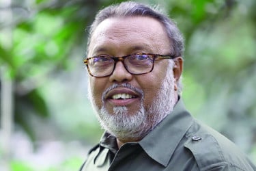 বহুমাত্রিক নির্মাতা শাইখ সিরাজ