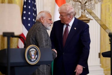 ভারত দুই মাসের মধ্যে যুক্তরাষ্ট্রের কাছে ক্ষমা চাইবে, দাবি মার্কিন বাণিজ্যমন্ত্রীর