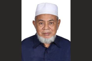 ব্যবসায়ী মকবুল আহমেদ চৌধুরীর কুলখানি অনুষ্ঠিত