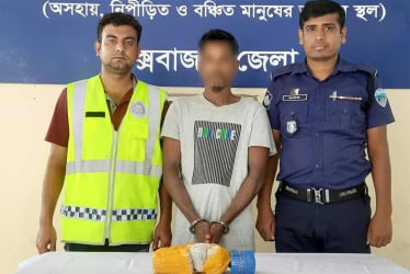 উখিয়ায় ইয়াবাসহ রোহিঙ্গা মাদক কারবারি আটক