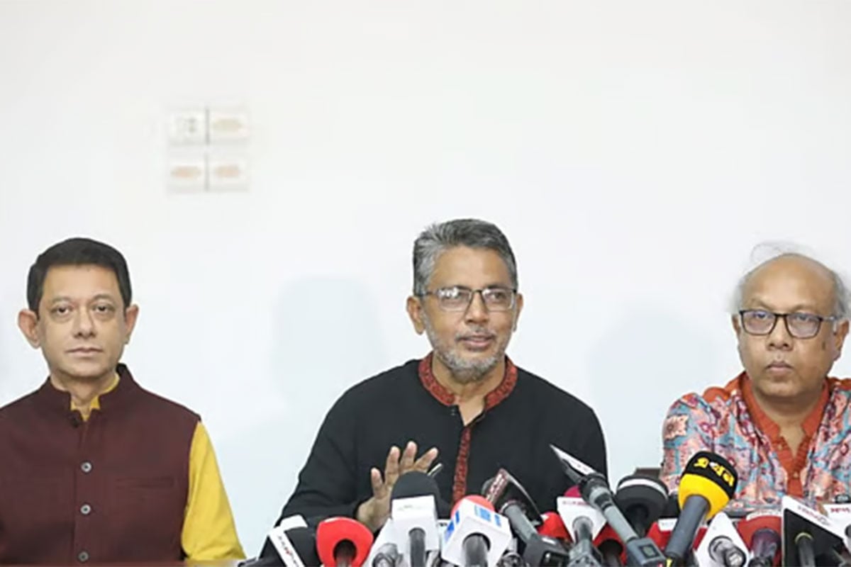 ডাকসু নির্বাচন ঘিরে শিক্ষার্থীদের নিয়ে সভা করবে নির্বাচন কমিশন