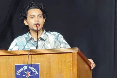 ভোটারদের কাছে এজিএস প্রার্থী মায়েদের অনুরোধ