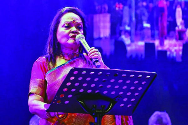 কিংবদন্তি শিল্পী সাবিনা ইয়াসমিনকে বিশেষ সম্মাননা