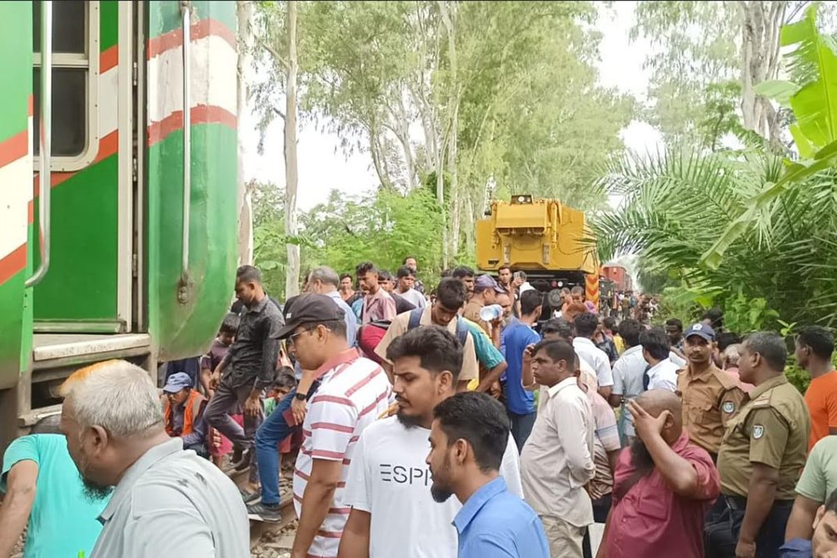 ৫ ঘণ্টা পর ঢাকার সঙ্গে উত্তরবঙ্গের ট্রেন চলাচল স্বাভাবিক