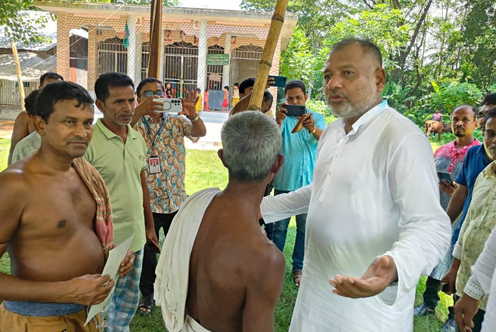 ‘জনগণের ভালোবাসা ছাড়া রাজনীতির মাঠে টিকে থাকা সম্ভব নয়’