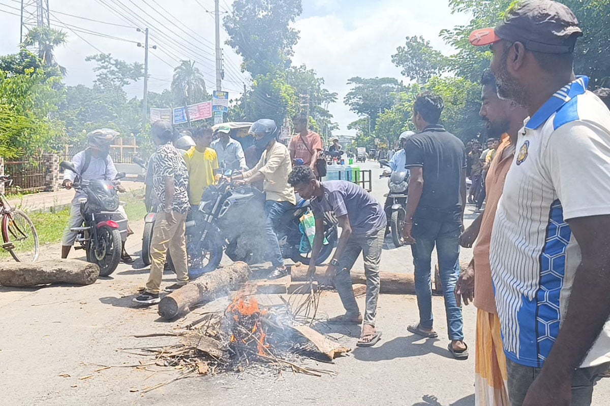 হরতাল-অবরোধে অচল মোংলা বন্দরসহ বাগেরহাট