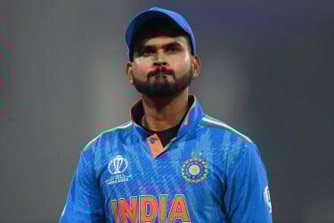 এশিয়া কাপের দল থেকে বাদ পড়ে হতাশ আইয়ার