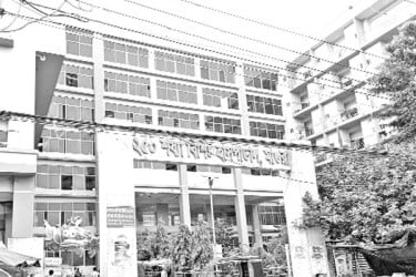 চিকিৎসক সংকট, ব্যাহত স্বাস্থ্যসেবা