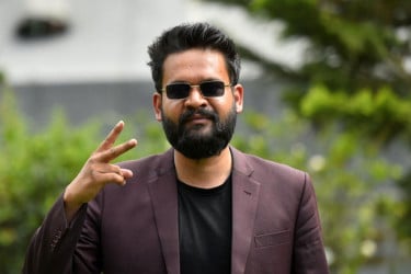 নেপালে অন্তর্বর্তী প্রধানমন্ত্রী হওয়ার আলোচনায় কে এই তরুণ নেতা বালেন শাহ?