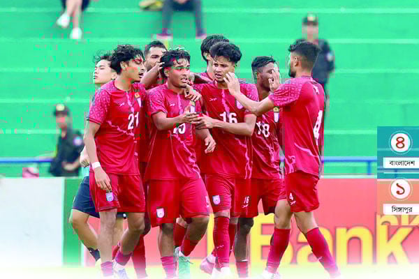 সিঙ্গাপুরকে পাত্তাই দিলেন না মোরসালিনরা