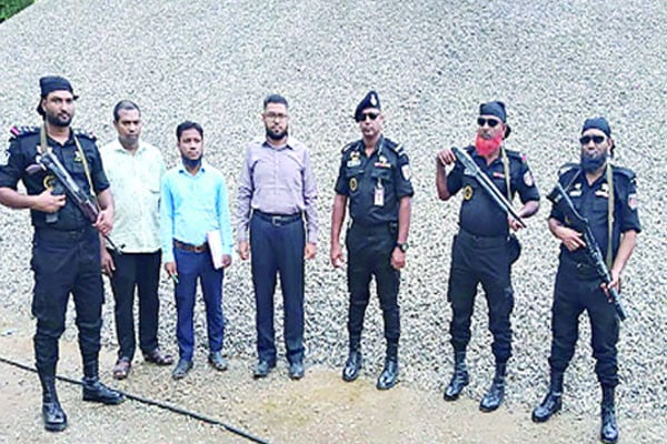 সিলেটে লুট হওয়া আরও ১০ হাজার ঘনফুট পাথর জব্দ