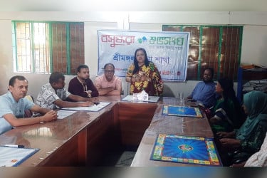 শ্রীমঙ্গলে স্বাস্থ্য সচেতনতায় কাজ করছে বসুন্ধরা শুভসংঘ
