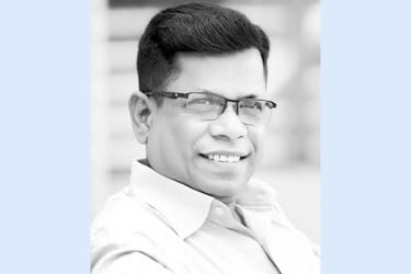 সেনাবাহিনী নিয়ে গুজবের শেষ কোথায়