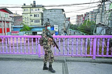 নেপালে অন্তর্বর্তী সরকারপ্রধান নিয়ে ঐকমত্য হয়নি