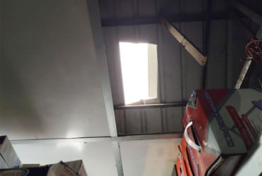 নোয়াখালীতে দোকানে চুরি