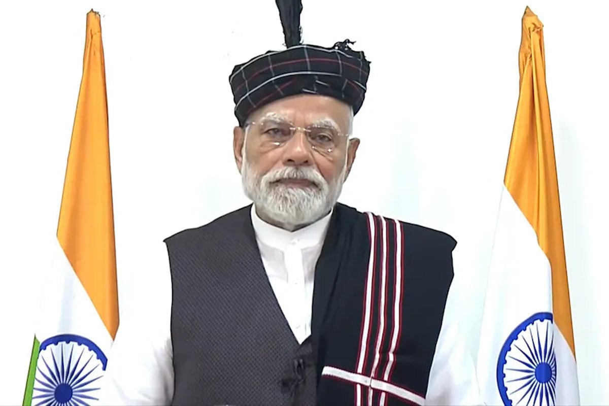 মণিপুর গিয়ে যে বার্তা দিলেন মোদি