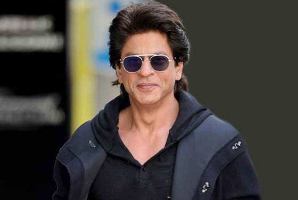 কিং সিনেমার শুটিং থামিয়ে যেকারণে দেশে ফিরছেন শাহরুখ